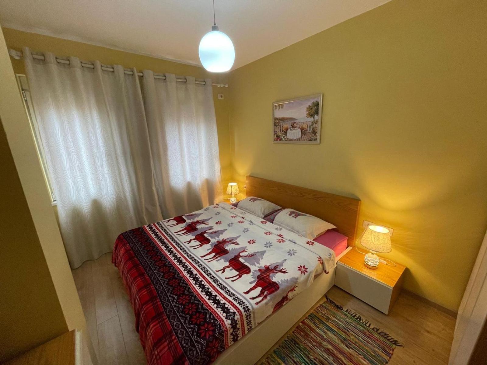 Ergi'S Host Apartment Tirana Kültér fotó